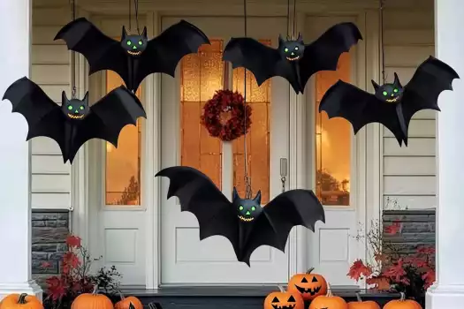 Hanging Bats and Ghosts